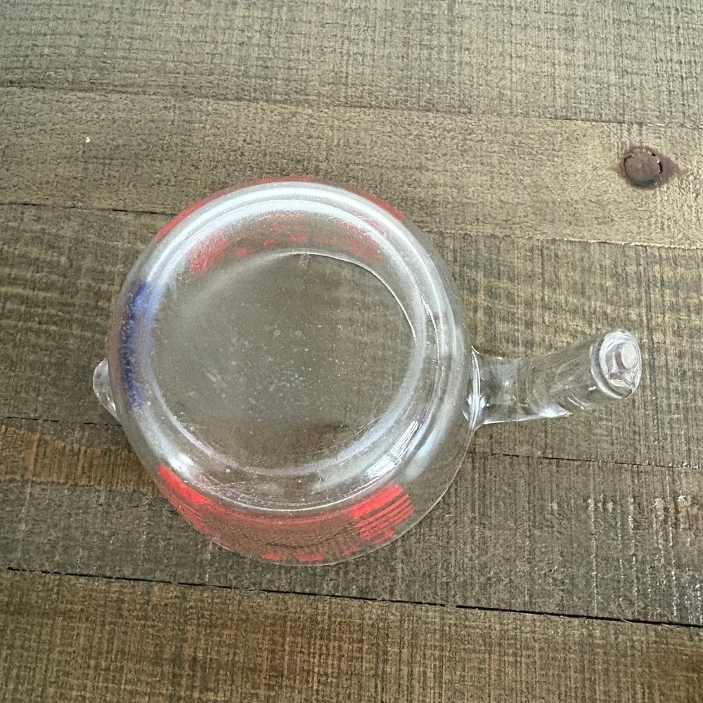 Pyrex glass measuring